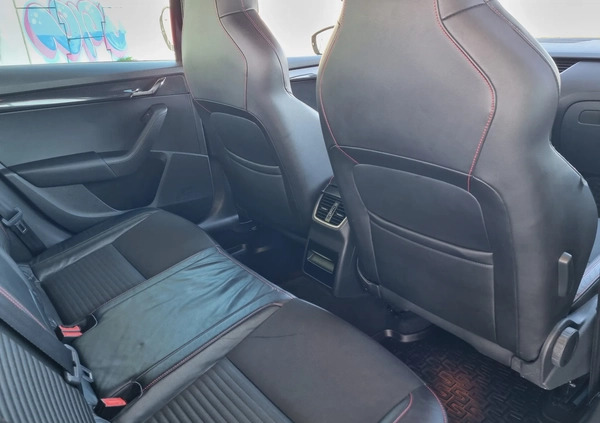 Skoda Octavia cena 65900 przebieg: 238000, rok produkcji 2016 z Gniezno małe 379